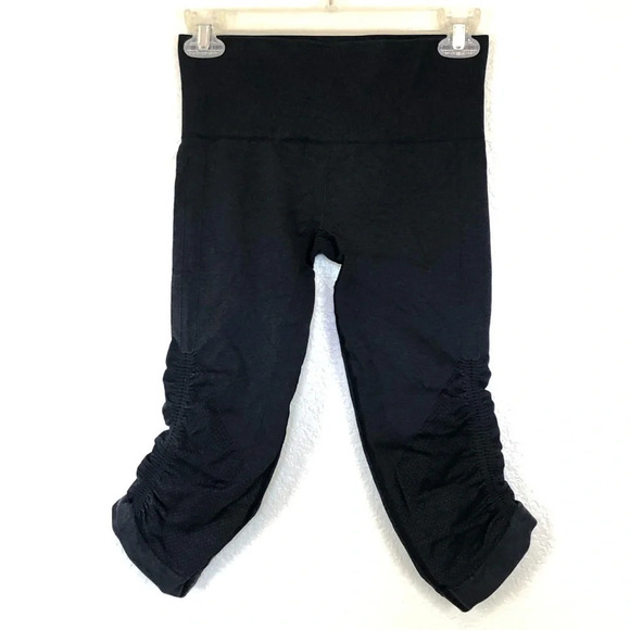 Lululemon Ebb To Street Cropped Black Leggings size 4 - Picture 2 of 9